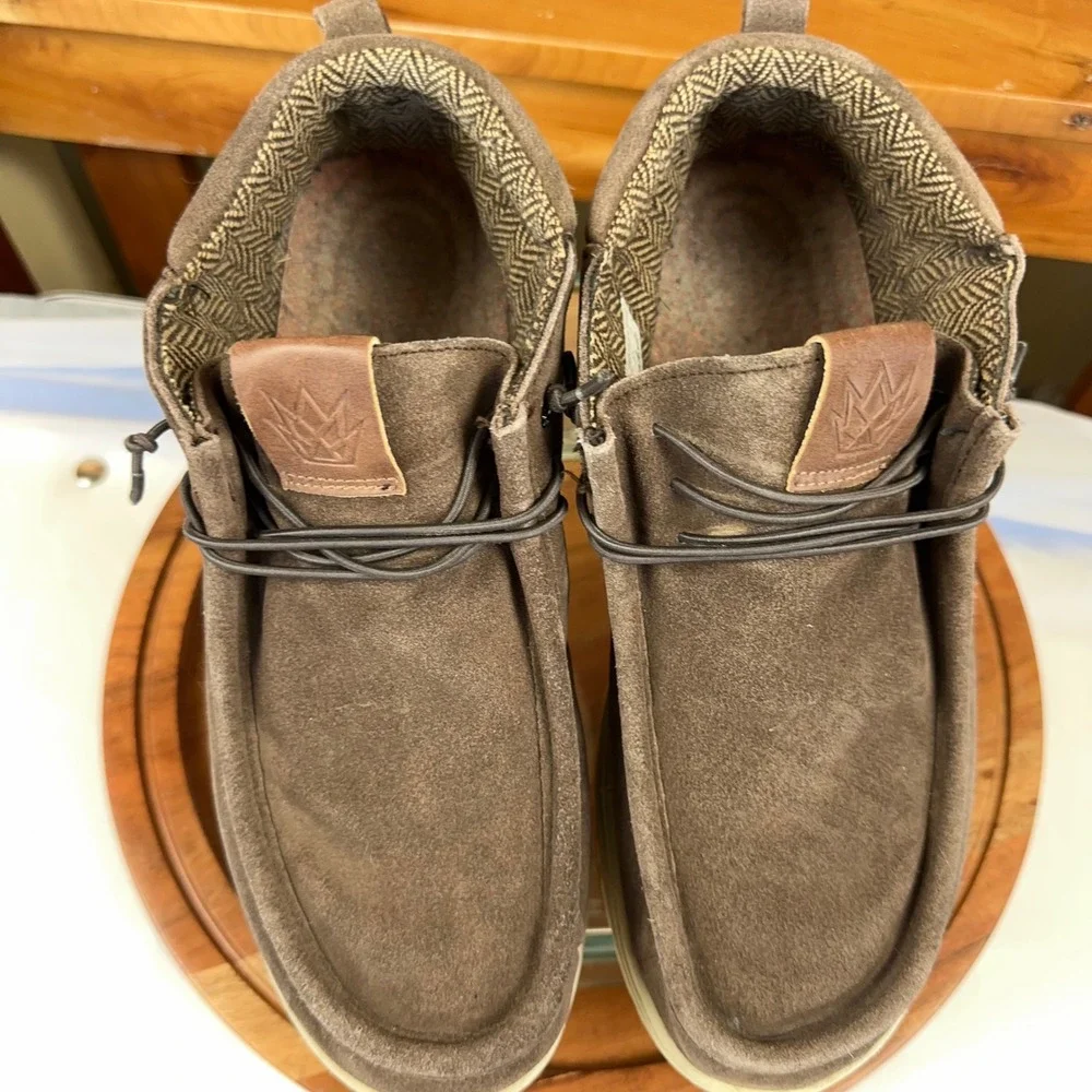 Mucho Mahalo Scott Grip Chocolate Brown Suede Chukka Boots Slip On Shoes Brown